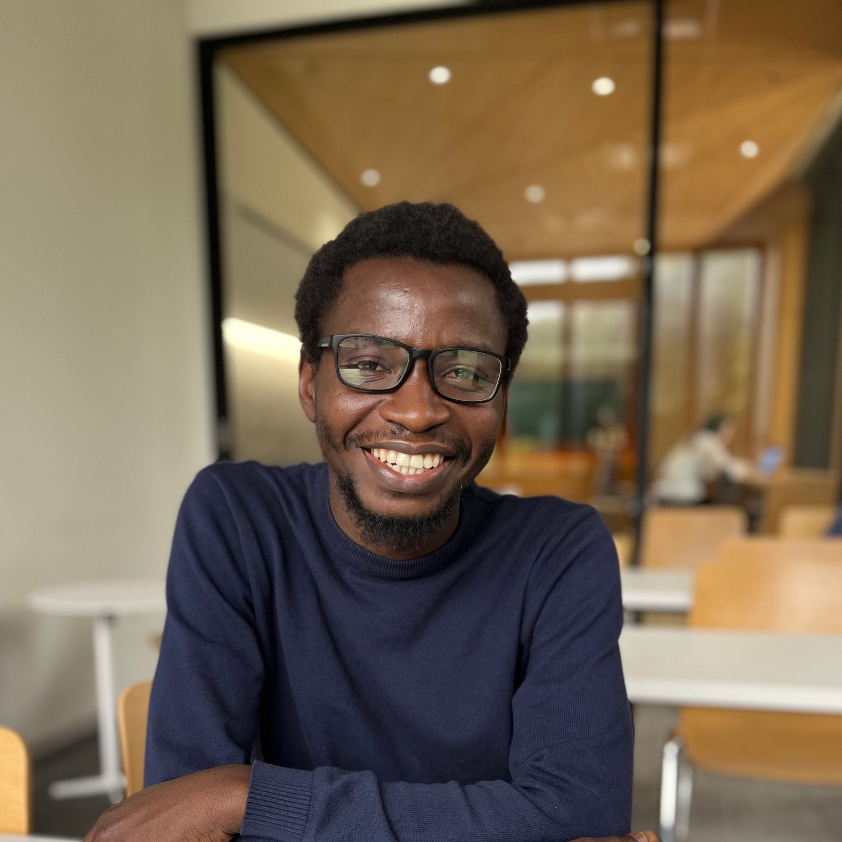 Headshot of Oluwatobi Oyinlola
